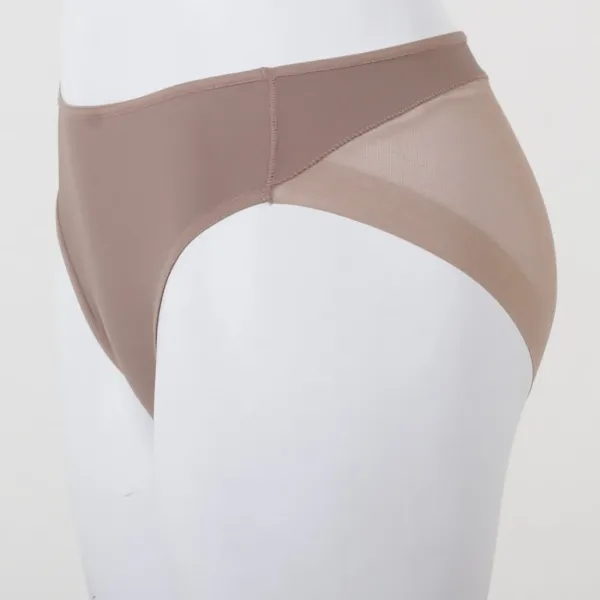 Braguita Janira Brislip Secrets