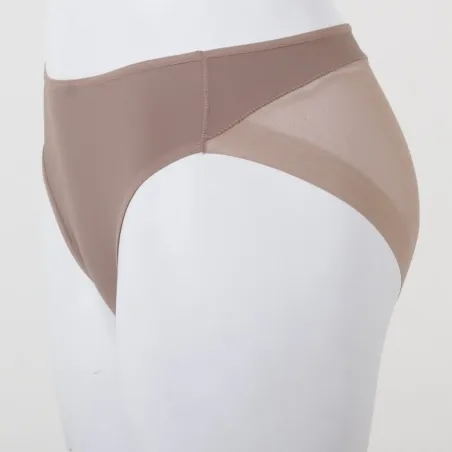 Braguita Janira Brislip Secrets