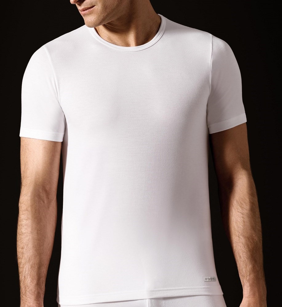 Camiseta interior térmica de hombre en blanco de manga corta